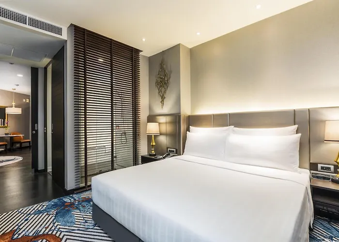 Отель Chatrium Riverside в бангкоке 5*