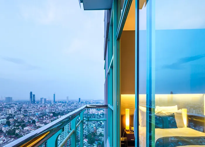 Hotel Chatrium Riverside